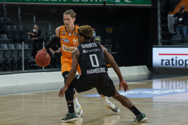 人的爱国答 人的爱国答