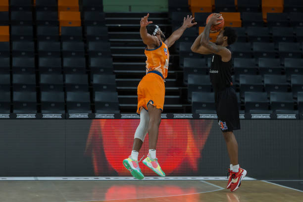 让人不禁联 让人不禁联