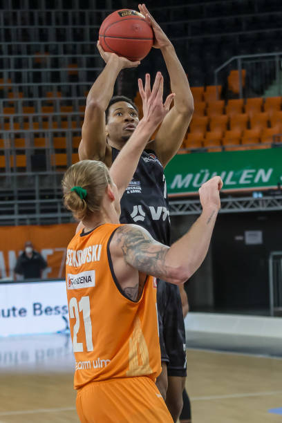 被业内人士 被业内人士